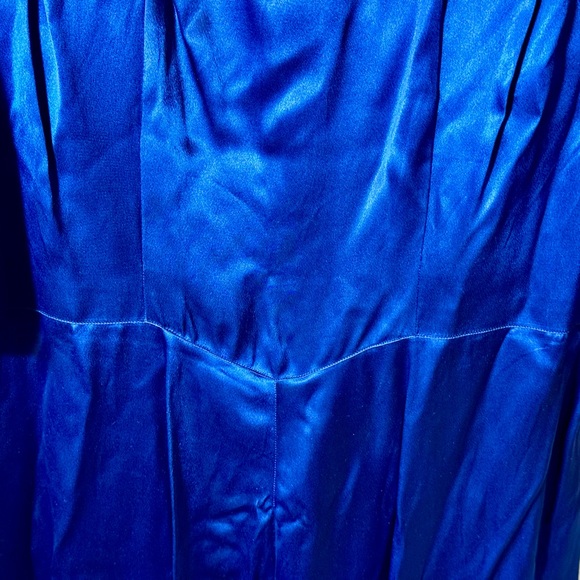 Vintage Hand Made 1940’s Style Ink Blue Satin Knee Length Dress, size 16 - Picture 3 of 6